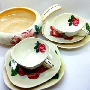 RARE Vintage Redwing Pottery "Lexington Rose" set